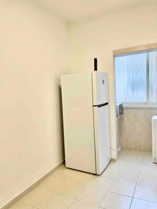Rambam Beach Apartment ไฮฟา ภายนอก รูปภาพ