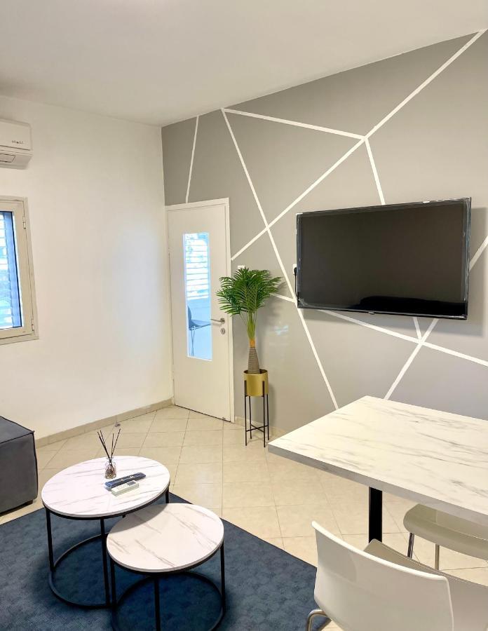 Rambam Beach Apartment ไฮฟา ภายนอก รูปภาพ